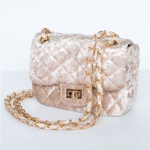 Classis Quilted Velvet Shoulder Bad (ivory)